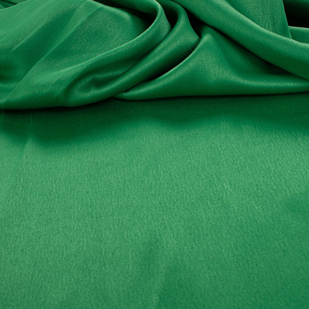 Tecido Crepe Vogue Silk Span Verde Bandeira Claro